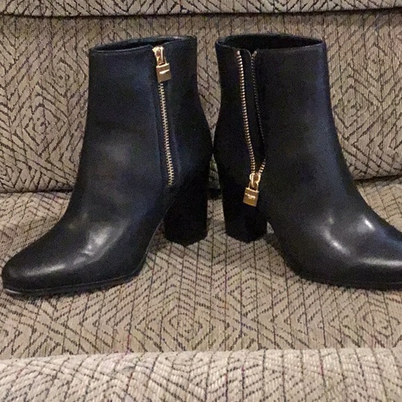 Michael Kors Ankle Boots - Picture 6 of 9